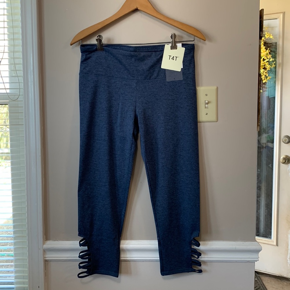 T4T Woman’s M Blue Heather Lattice Calf Leggings NWT